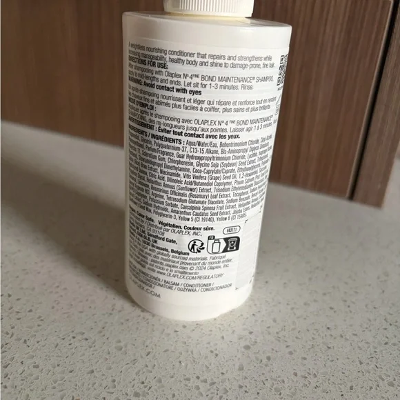 OLAPLEX No.5 Fine Bond Maintenance Conditioner - White & Black - Picture 3 of 3